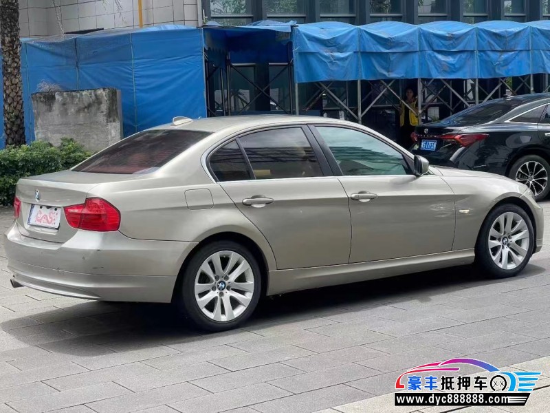 11年宝马3系轿车抵押车出售