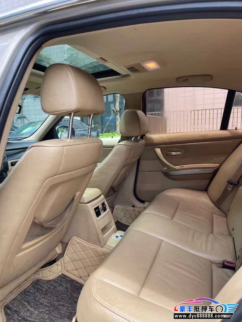 11年宝马3系轿车抵押车出售