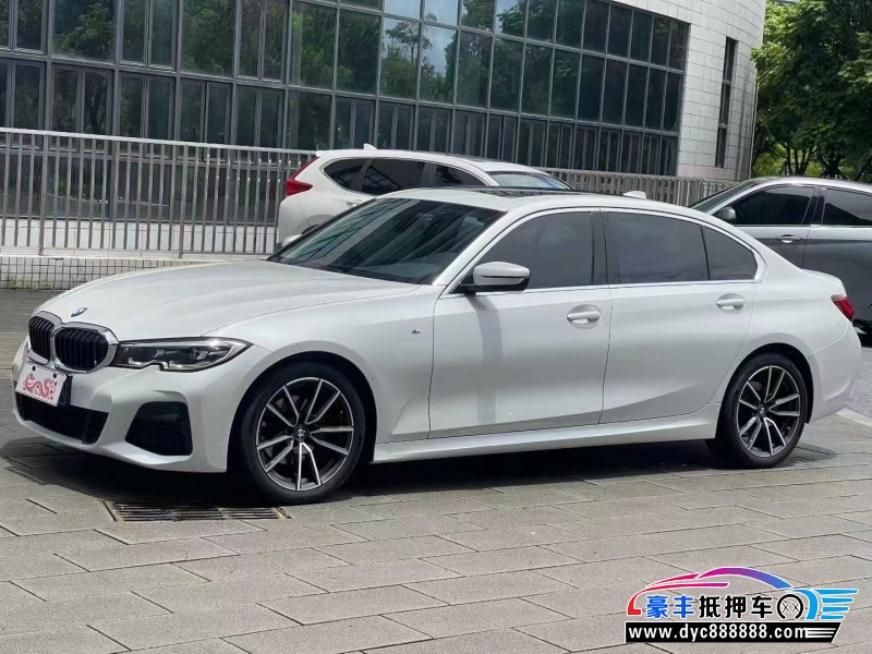 22年宝马3系轿车抵押车出售