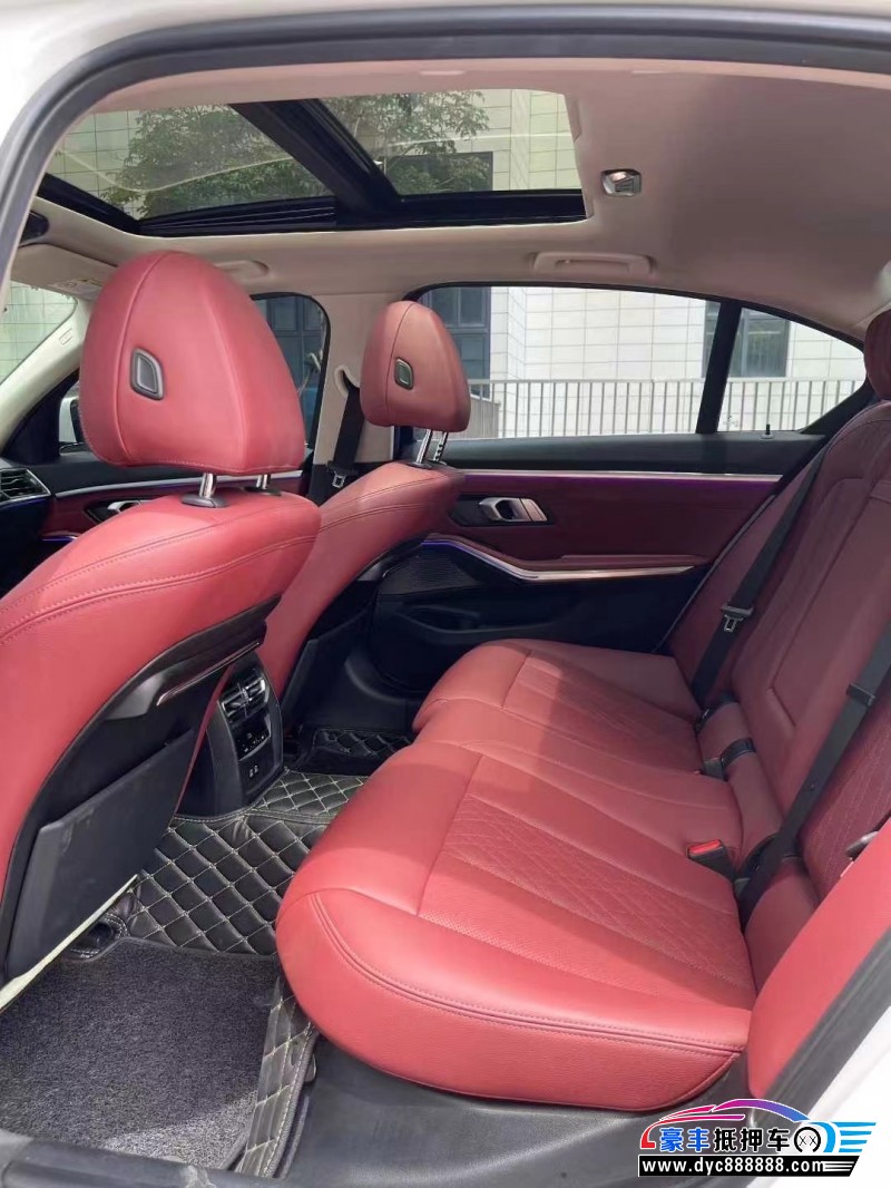 22年宝马3系轿车抵押车出售