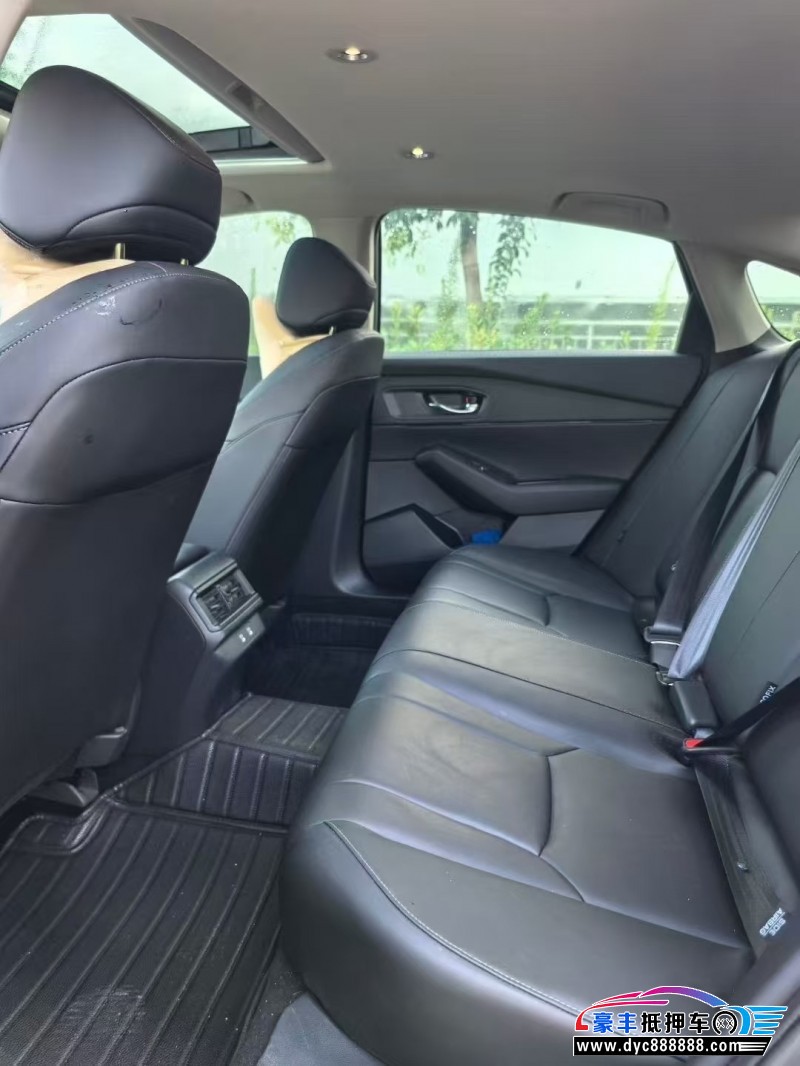 24年本田雅阁轿车抵押车出售