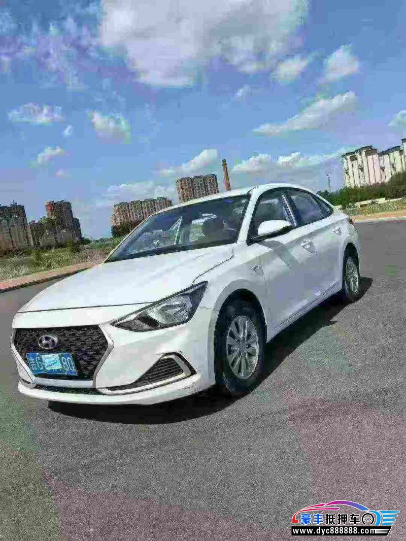 20年现代悦动轿车抵押车出售