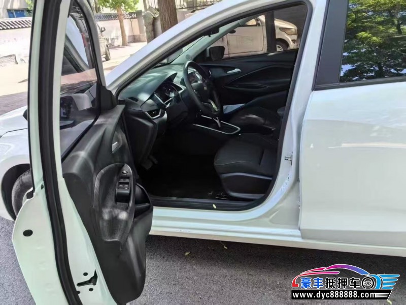 22年雪佛兰科沃兹轿车抵押车出售