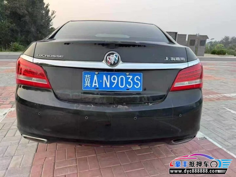 15年别克君越轿车抵押车出售