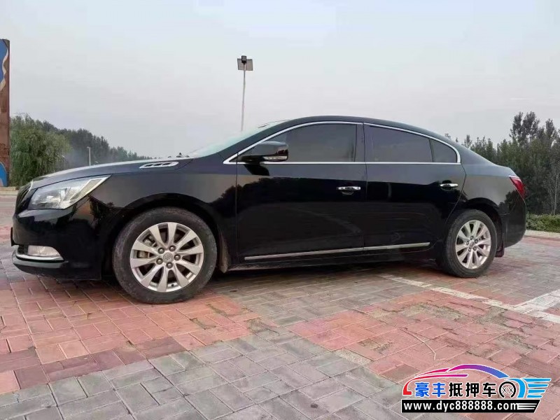 15年别克君越轿车抵押车出售