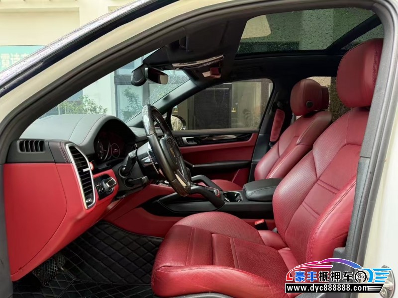 22年保时捷卡宴轿车抵押车出售