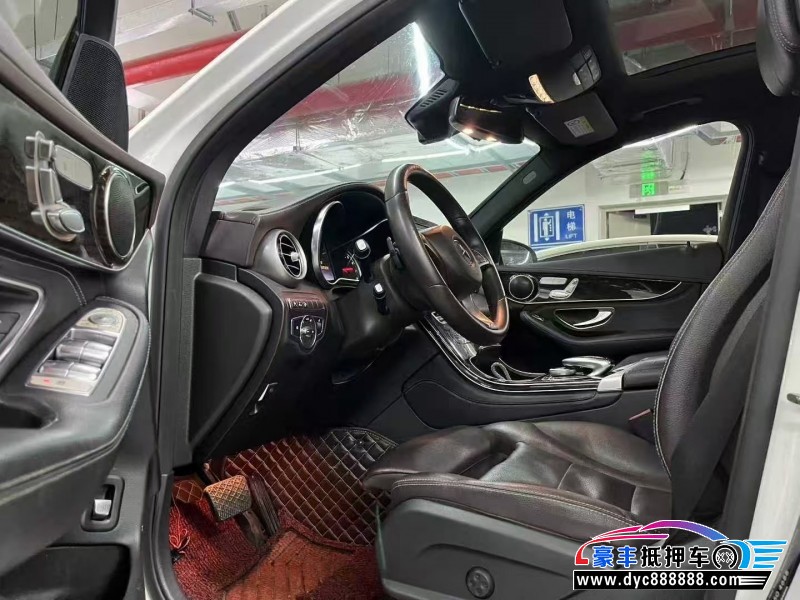 18年奔驰GLC轿车抵押车出售