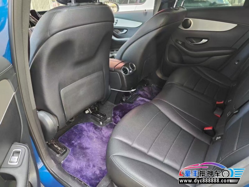 18年奔驰GLC轿车抵押车出售