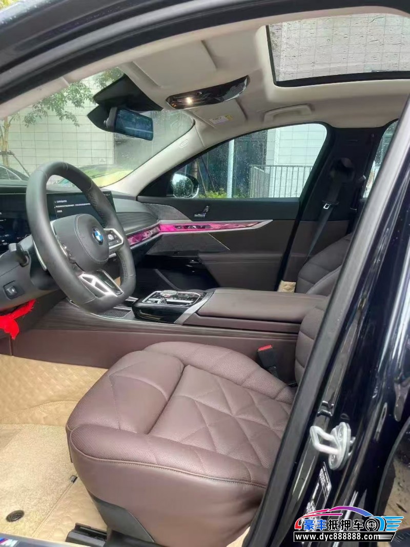 23年宝马7系轿车抵押车出售