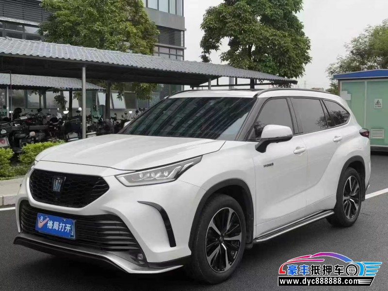 24年丰田皇冠轿车抵押车出售