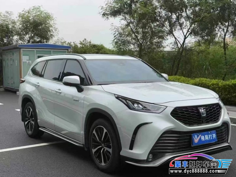 24年丰田皇冠轿车抵押车出售