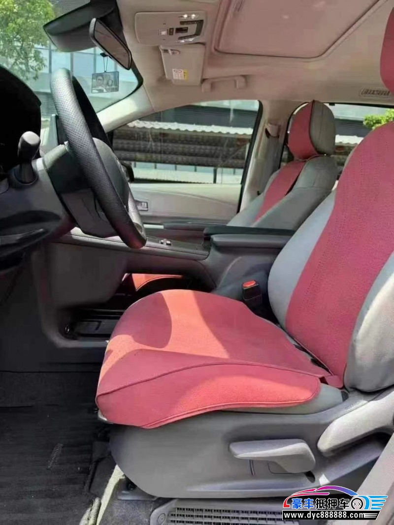 24年丰田格瑞维亚轿车抵押车出售