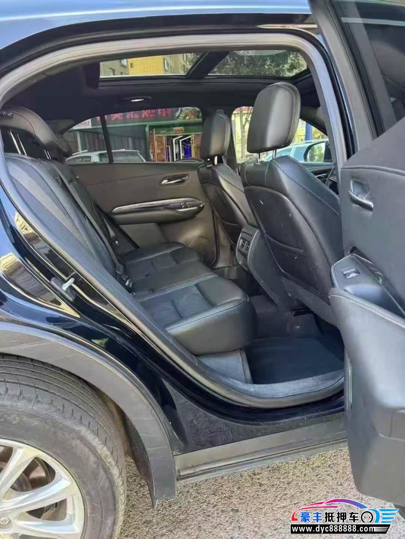 18年凯迪拉克XT4轿车抵押车出售