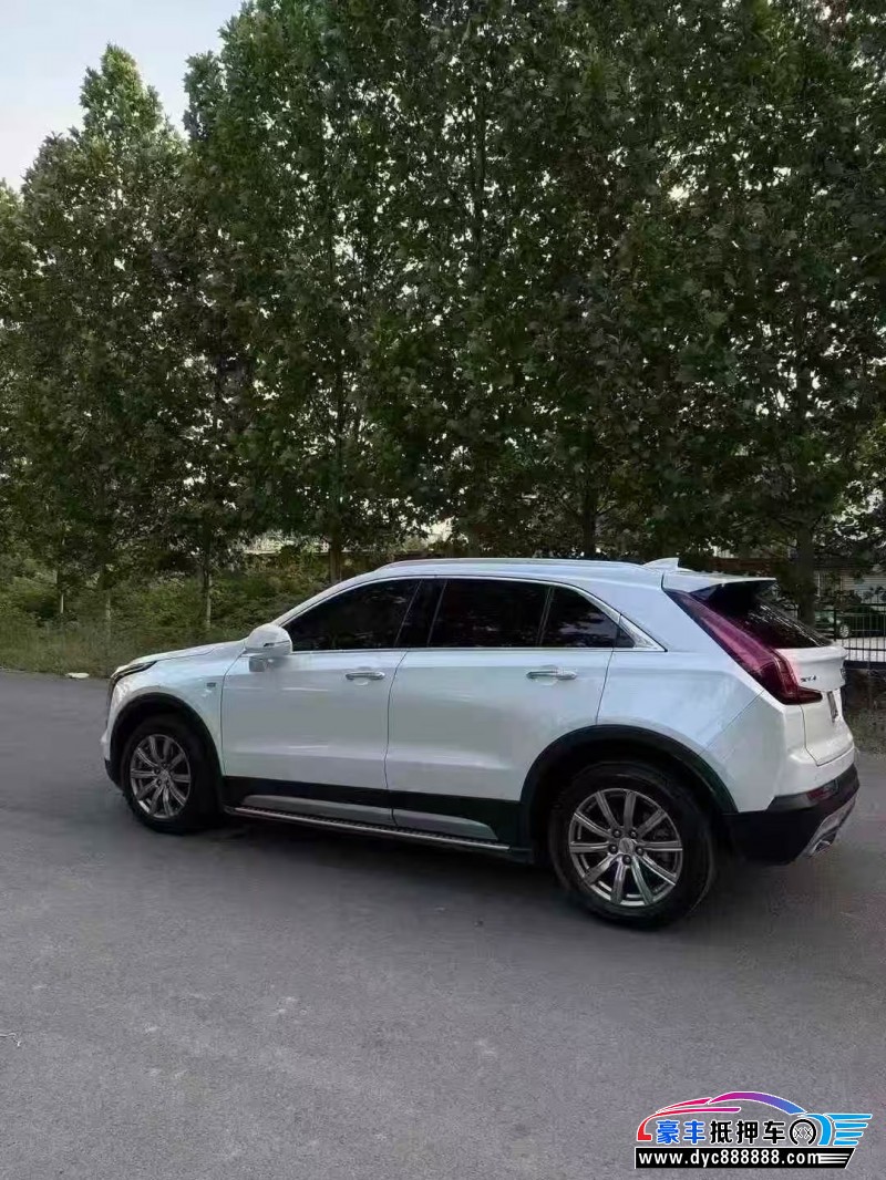19年凯迪拉克XT4轿车抵押车出售