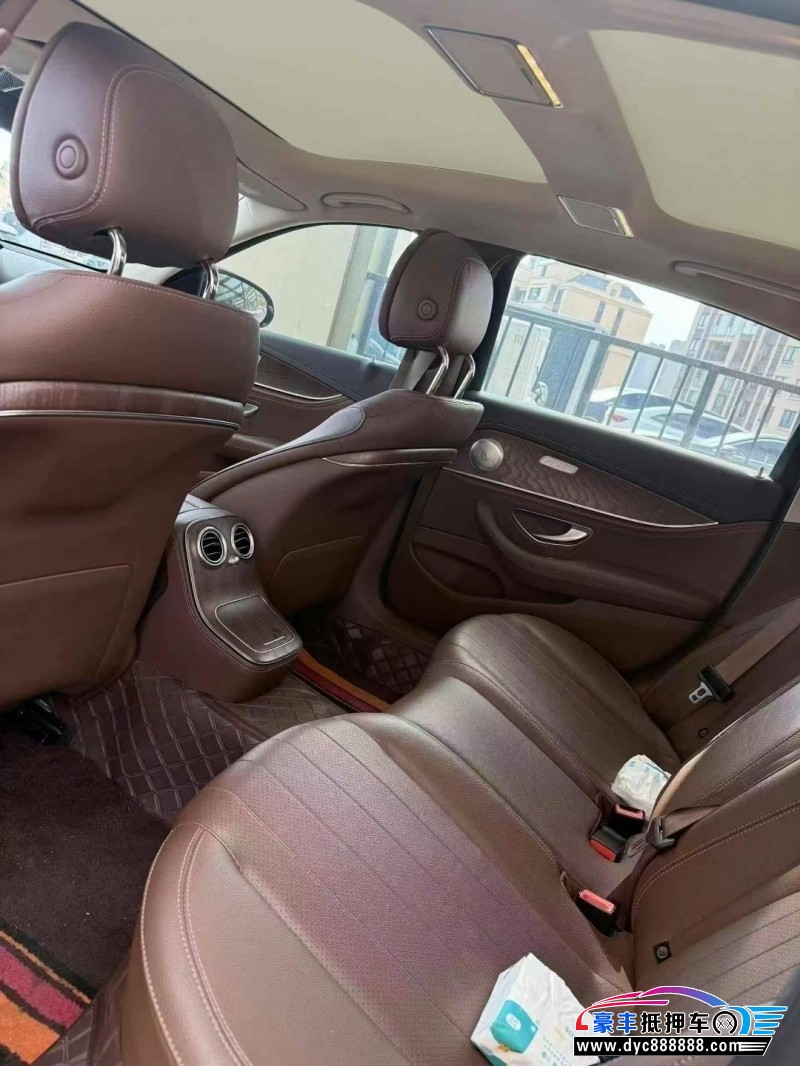 21年奔驰E轿车抵押车出售