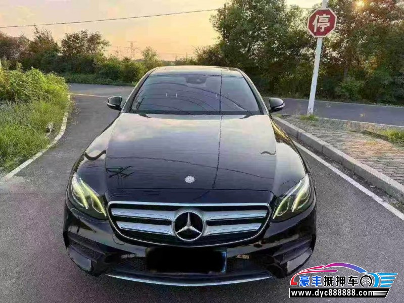 18年奔驰E轿车抵押车出售