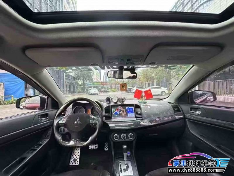 14年三菱翼神轿车抵押车出售