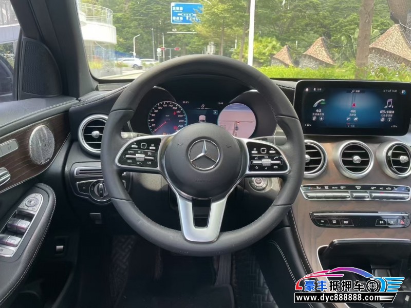 22年奔驰GLC轿车抵押车出售