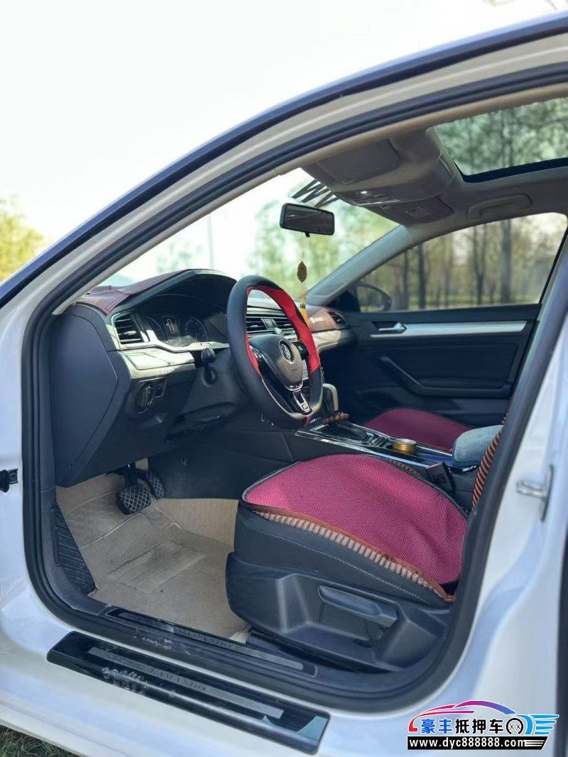 21年大众凌渡轿车抵押车出售