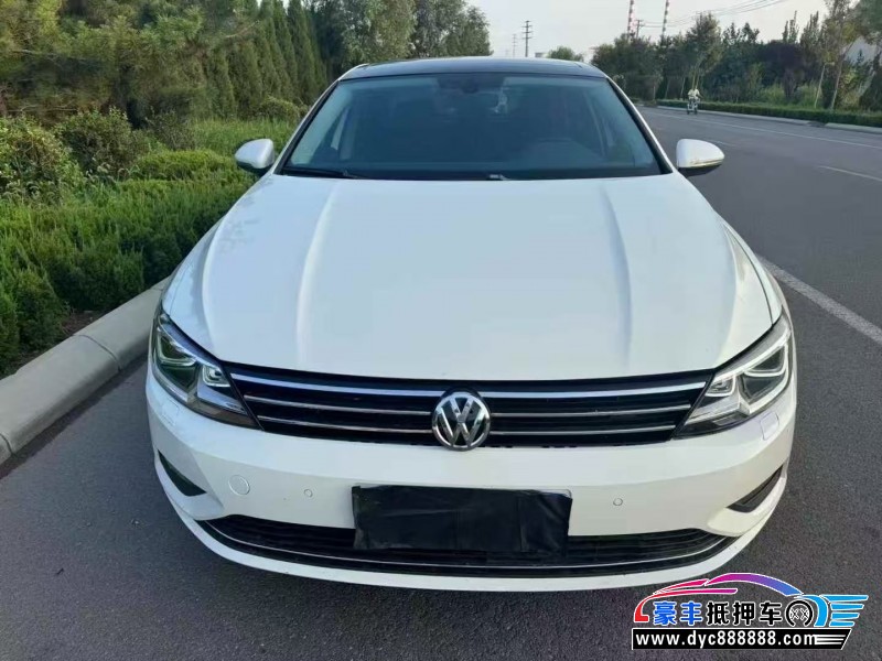 15年大众凌渡轿车抵押车出售
