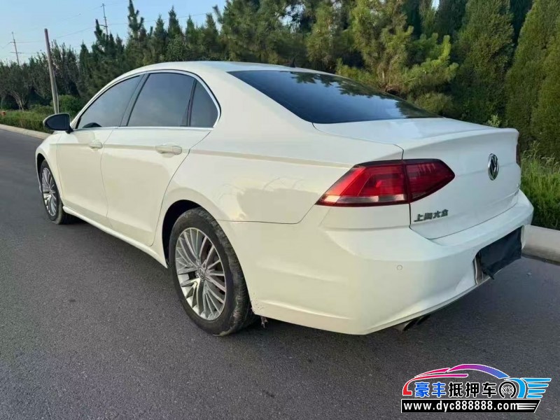 15年大众凌渡轿车抵押车出售