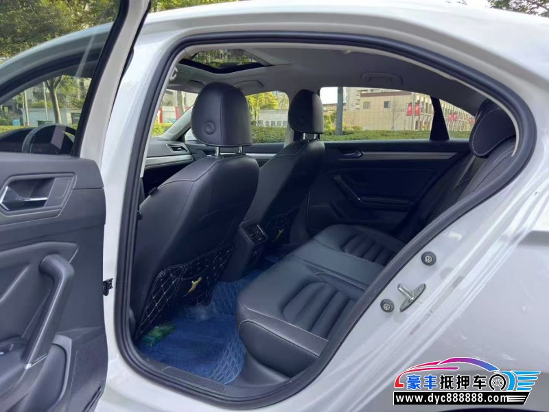 22年大众凌渡轿车抵押车出售