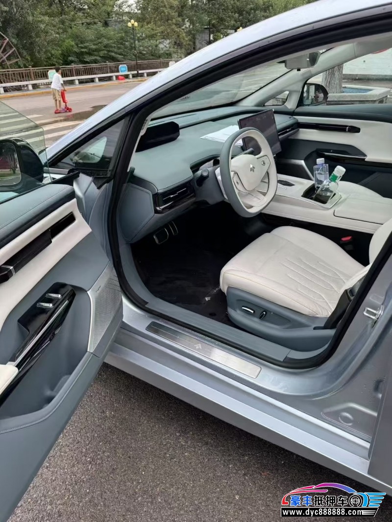 24年埃安昊铂轿车抵押车出售