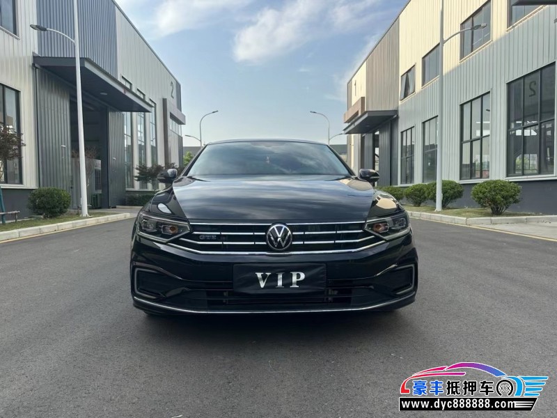 25年大众迈腾轿车抵押车出售