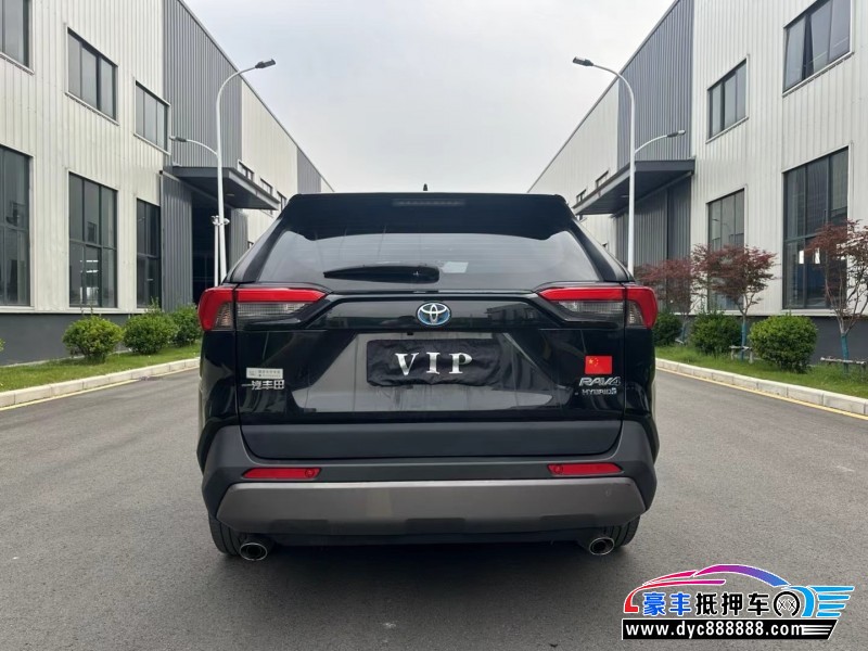22年丰田RAV4轿车抵押车出售