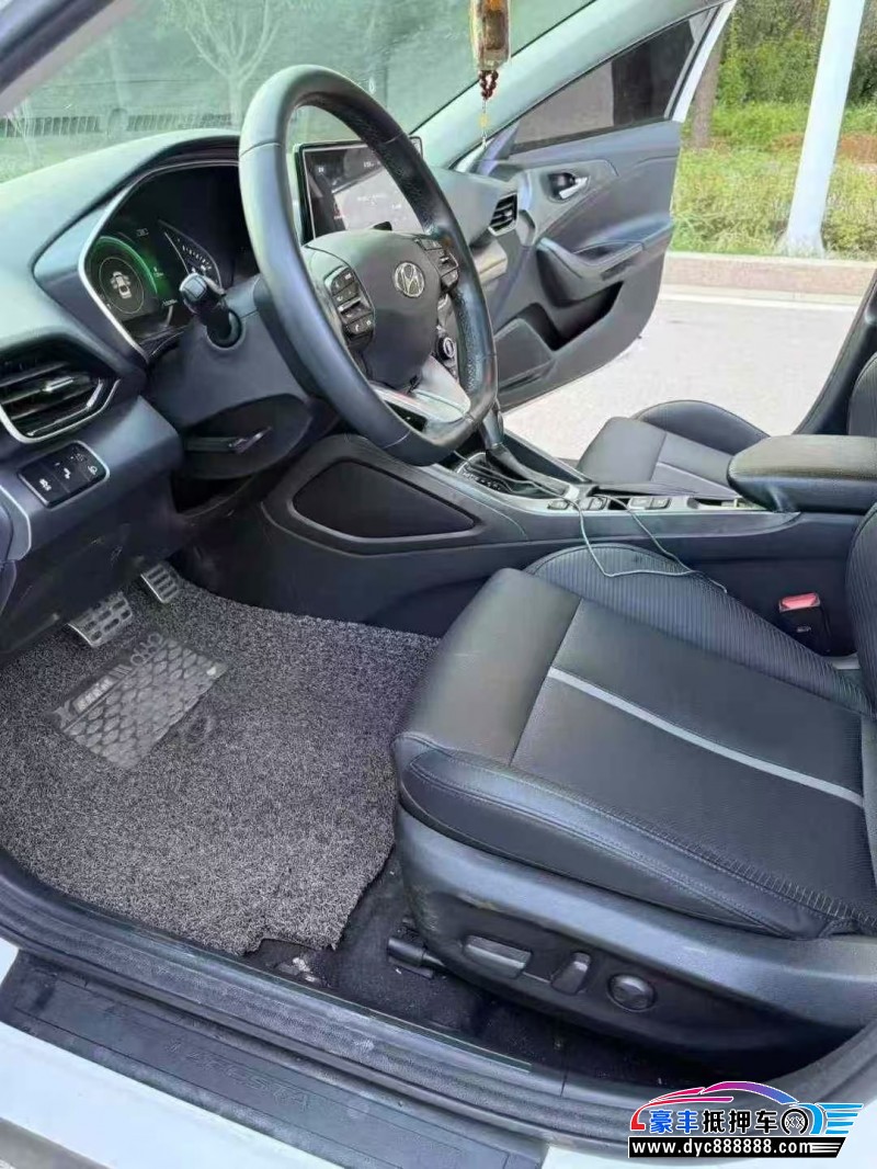 19年现代菲斯塔轿车抵押车出售