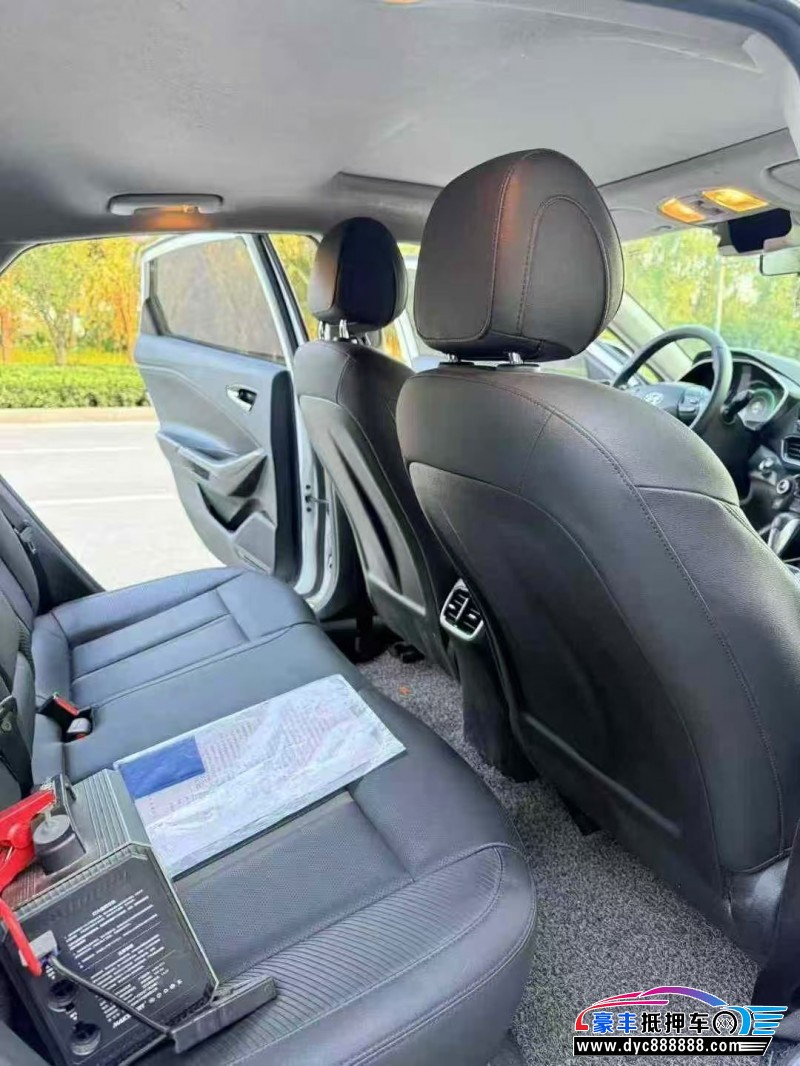 19年现代菲斯塔轿车抵押车出售