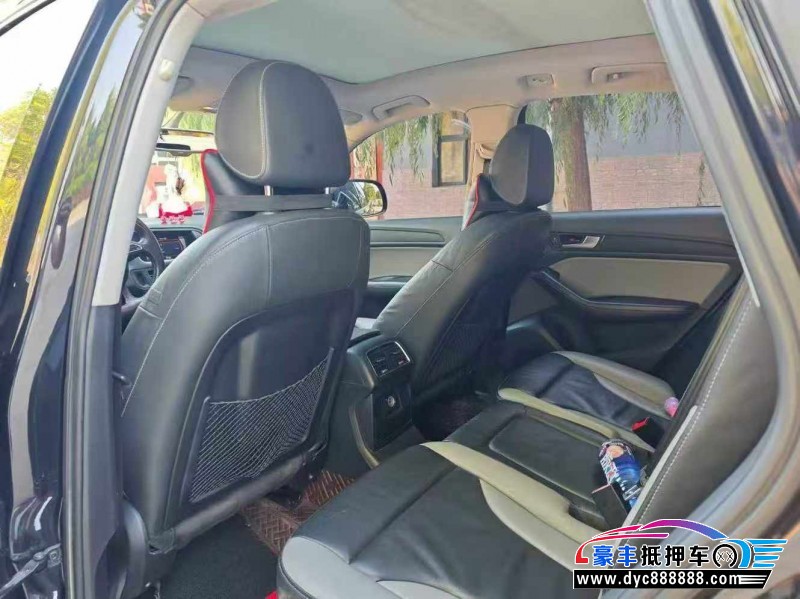 17年奥迪Q5轿车抵押车出售