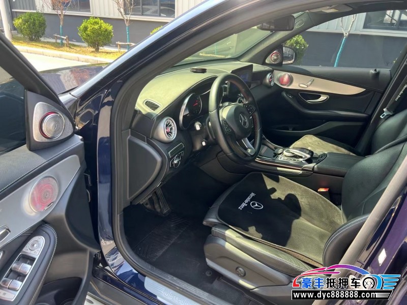 18年奔驰GLC轿车抵押车出售