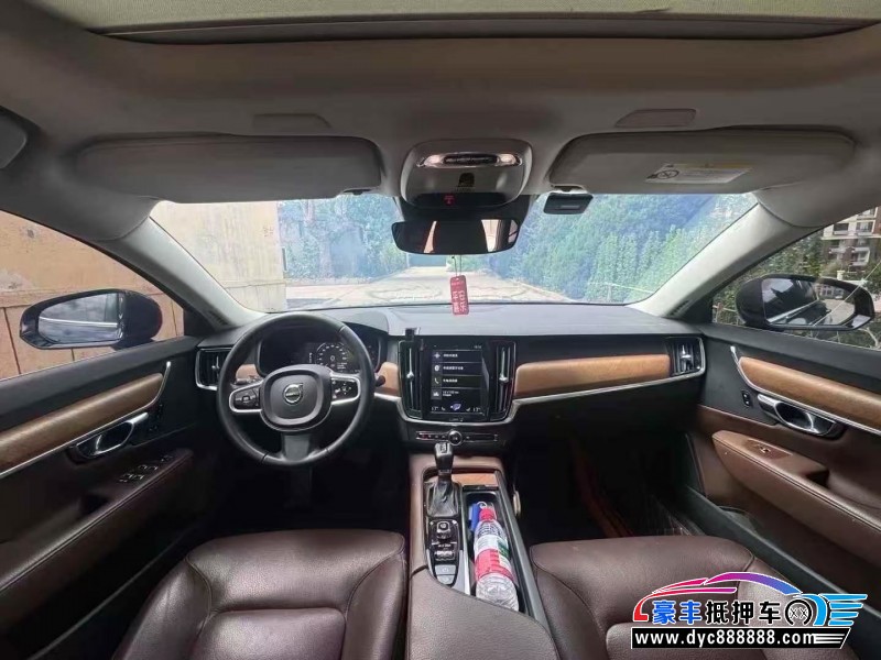 19年沃尔沃S90轿车抵押车出售