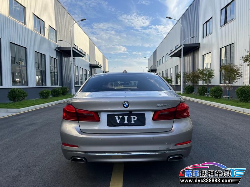 20年宝马5系轿车抵押车出售