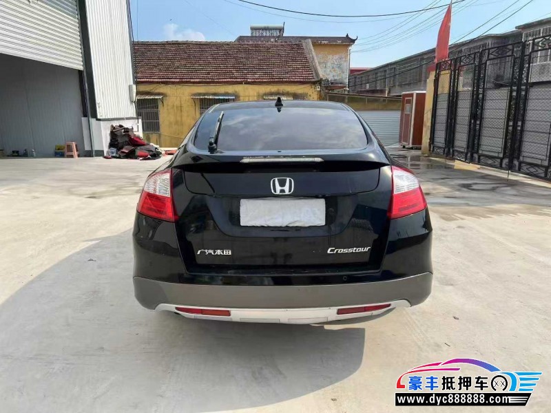 15年本田歌诗图轿车抵押车出售