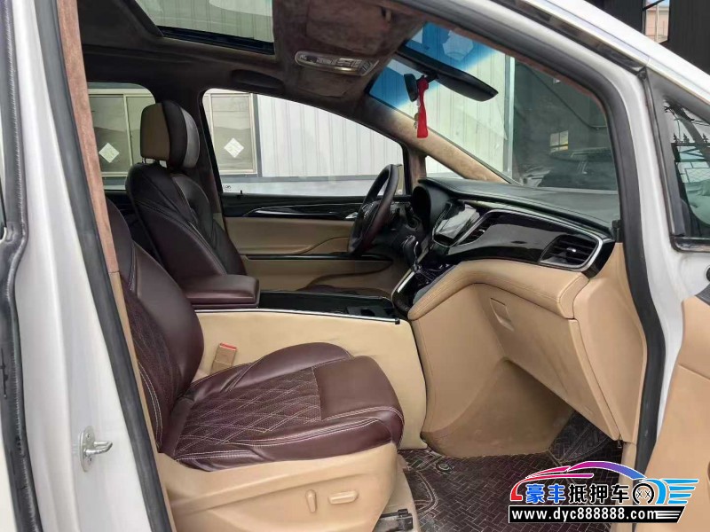 19年别克GL8轿车抵押车出售