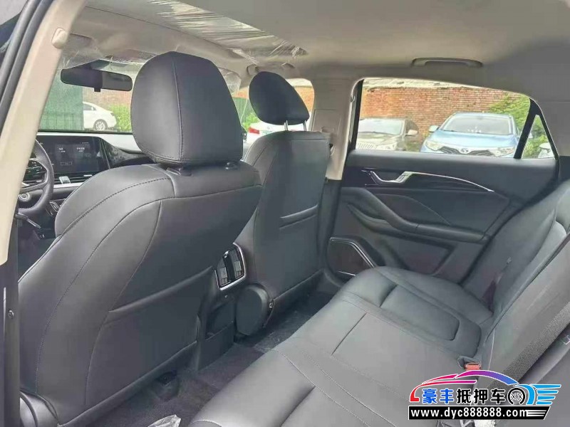 23年奔腾B70轿车抵押车出售