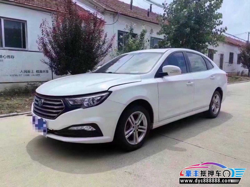 16年奔腾B30轿车抵押车出售