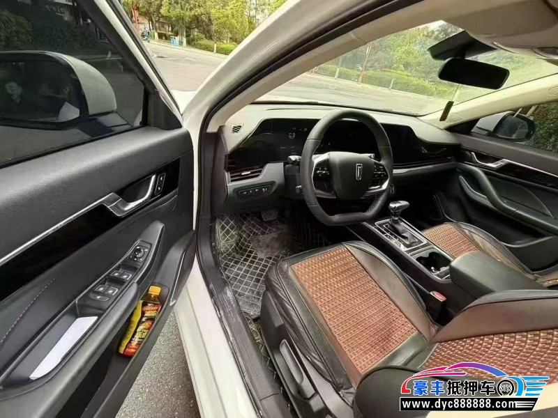 23年奔腾B70轿车抵押车出售