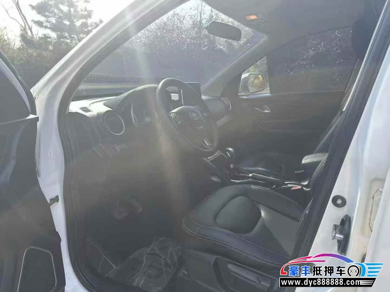 18年奔腾X40轿车抵押车出售