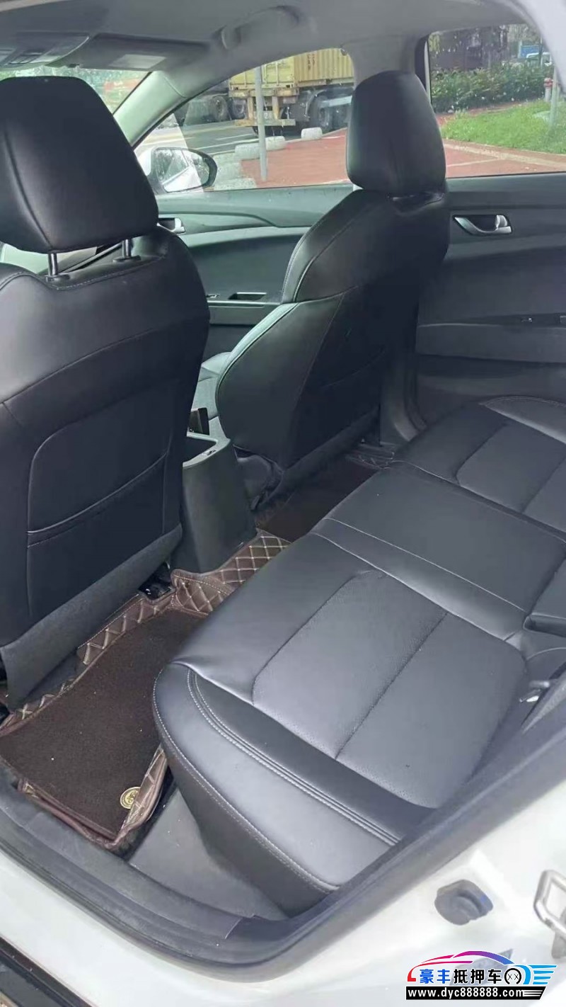 24年长安逸动轿车抵押车出售