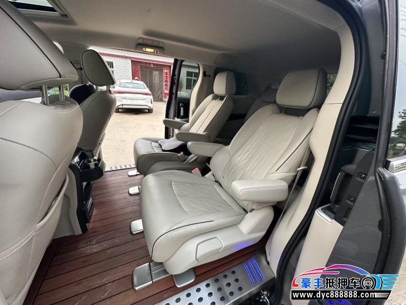 21年别克GL8轿车抵押车出售