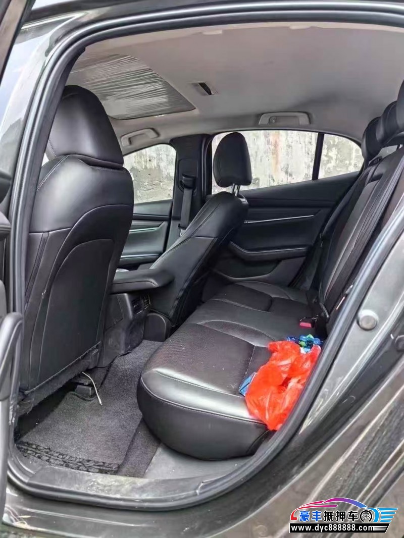 22年马自达昂克赛拉轿车抵押车出售