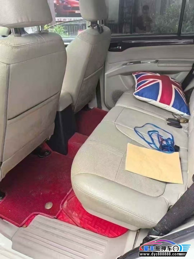 14年三菱帕杰罗轿车抵押车出售