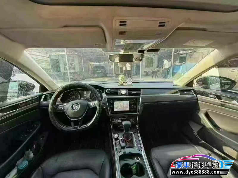 18年大众辉昂轿车抵押车出售