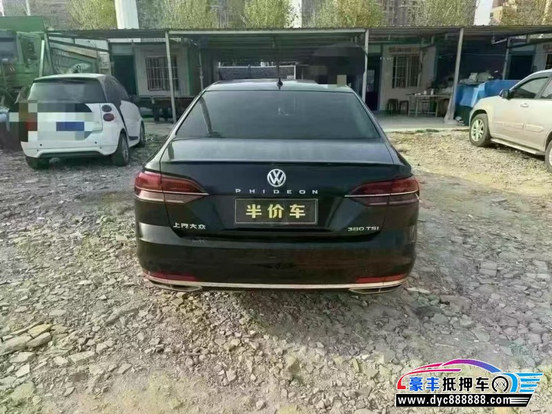 18年大众辉昂轿车抵押车出售