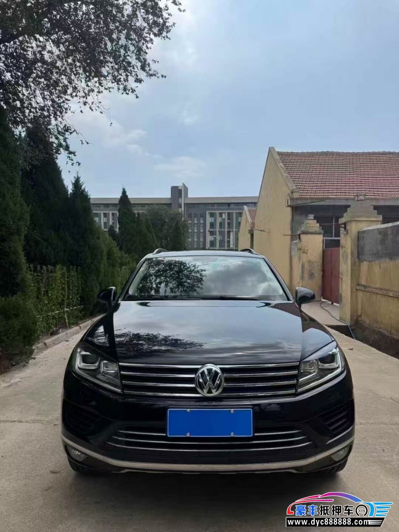 17年大众途锐轿车抵押车出售