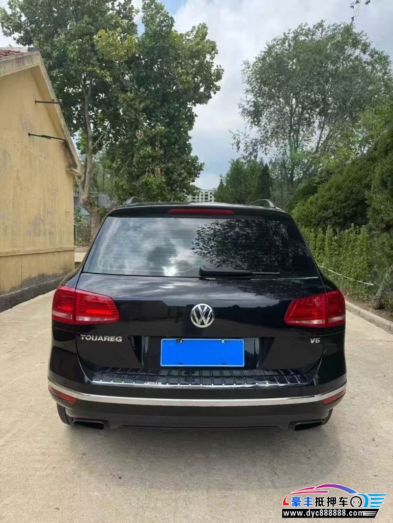 17年大众途锐轿车抵押车出售