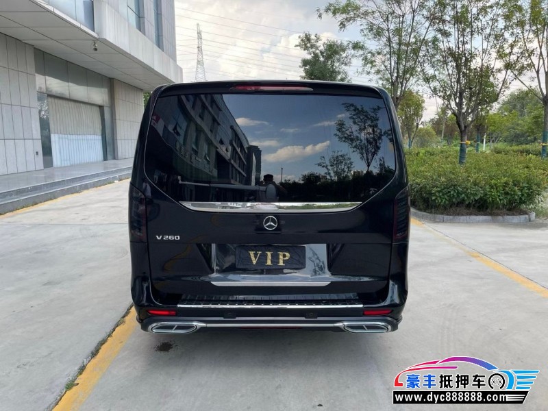 19年奔驰V轿车抵押车出售